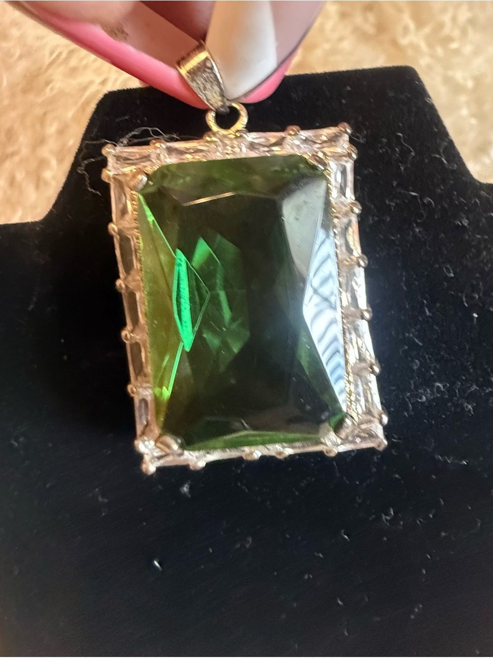 Emerald Green Rectangular Pendant Necklace